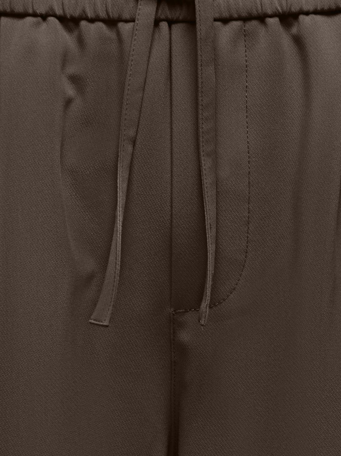 model_shot-detail